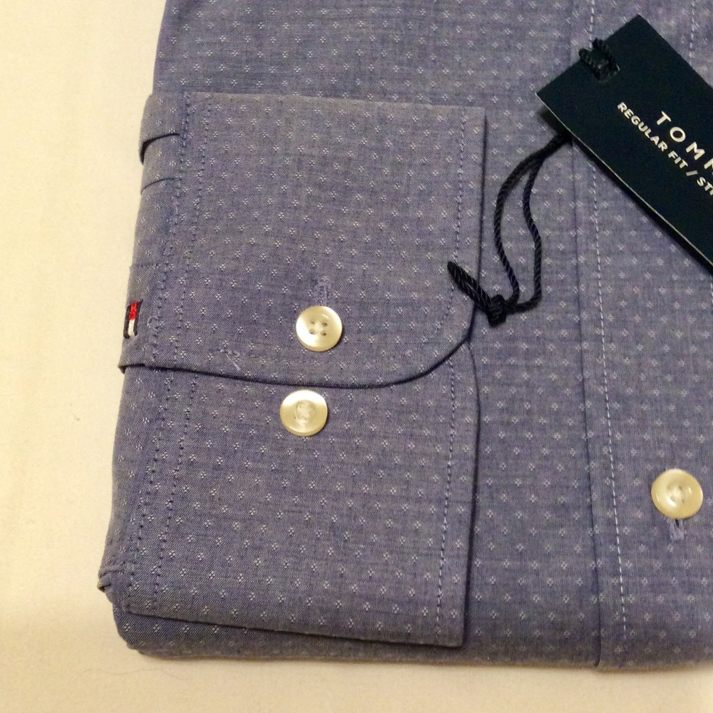 Tommy Hilfiger Men’s Long Sleeve Button Down Shirt - Picture 2 of 7